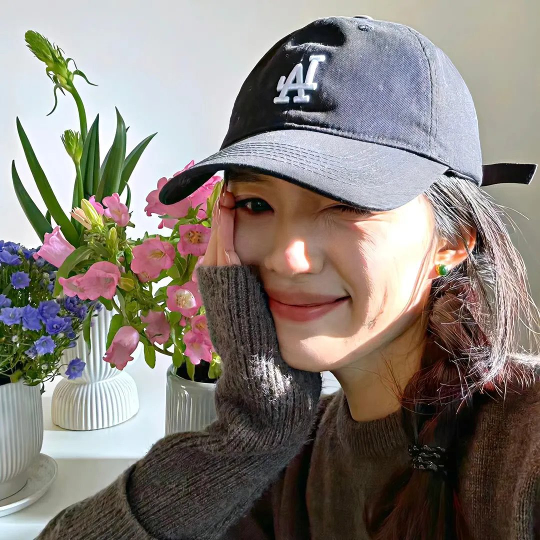 桑妮·黎翁 海报